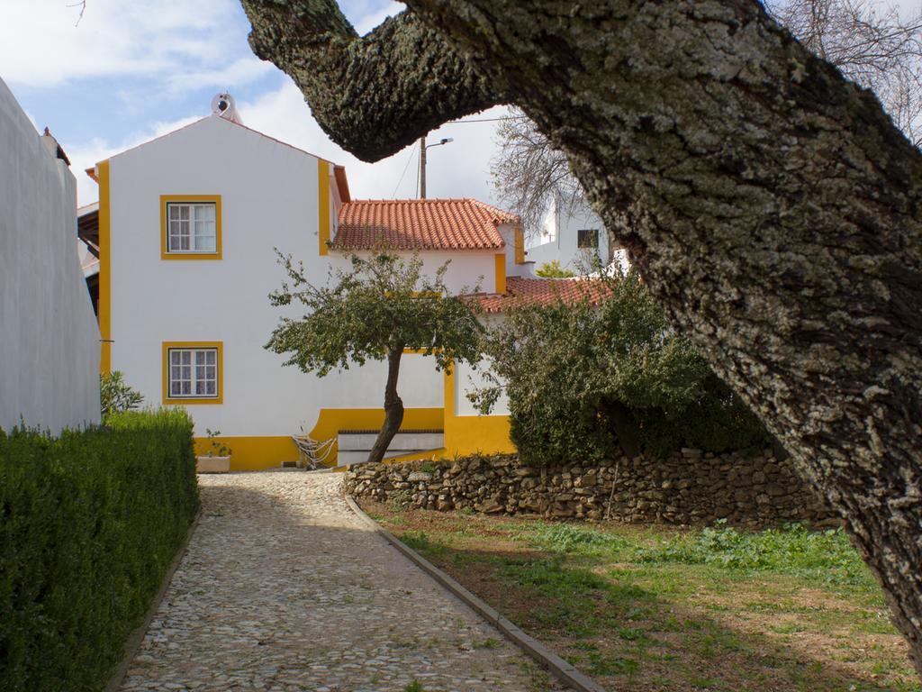 Quinta Da Fonte Do Lugar Guest House Vera Cruz de Marmelar Ruang foto